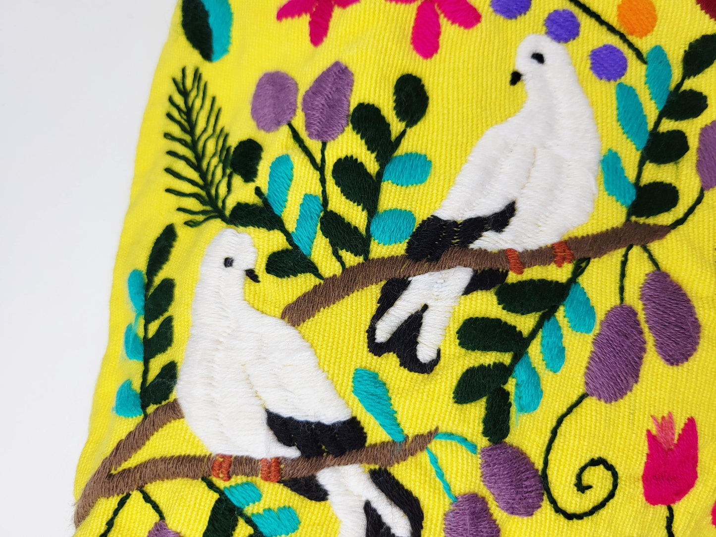 Handbestickter Kissenbezug Mexiko | Bunte Tiermuster | Fairtrade Dekokissen Chiapas | Unikat Maya Textilkunst | Boho Ethno Deko