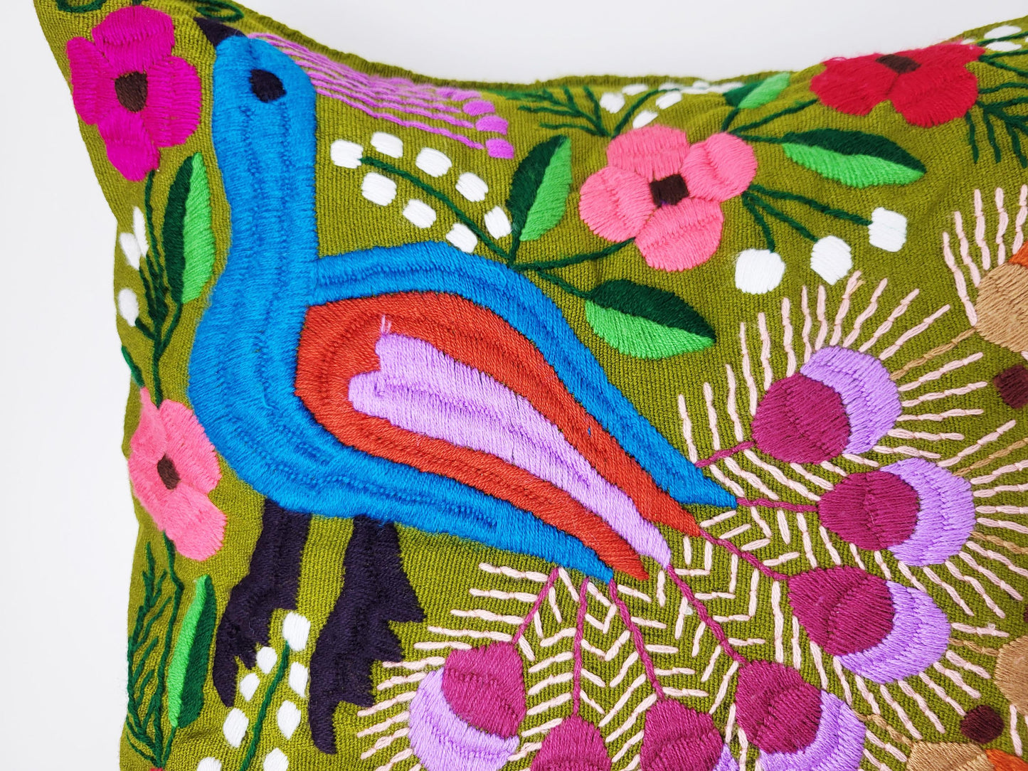 Handbestickter Kissenbezug Mexiko | Bunte Tiermuster | Fairtrade Dekokissen Chiapas | Unikat Maya Textilkunst | Boho Ethno Deko