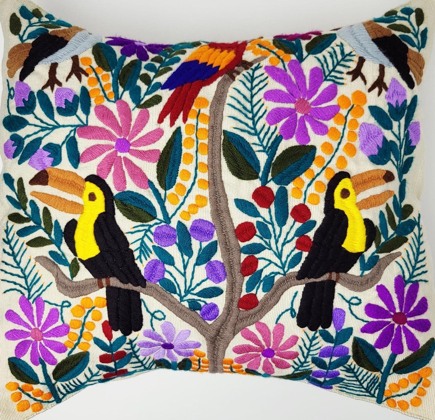 handbestickte und gewebte Kissenhülle, Kissenhülle mit Tiermuster