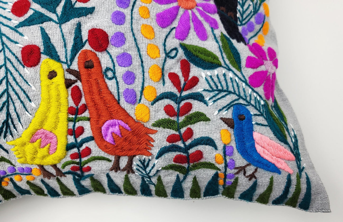 Mexikanischer handgemachter Kissenbezug, Tier und Pflanzen Stickmuster, Boho Kissenhülle