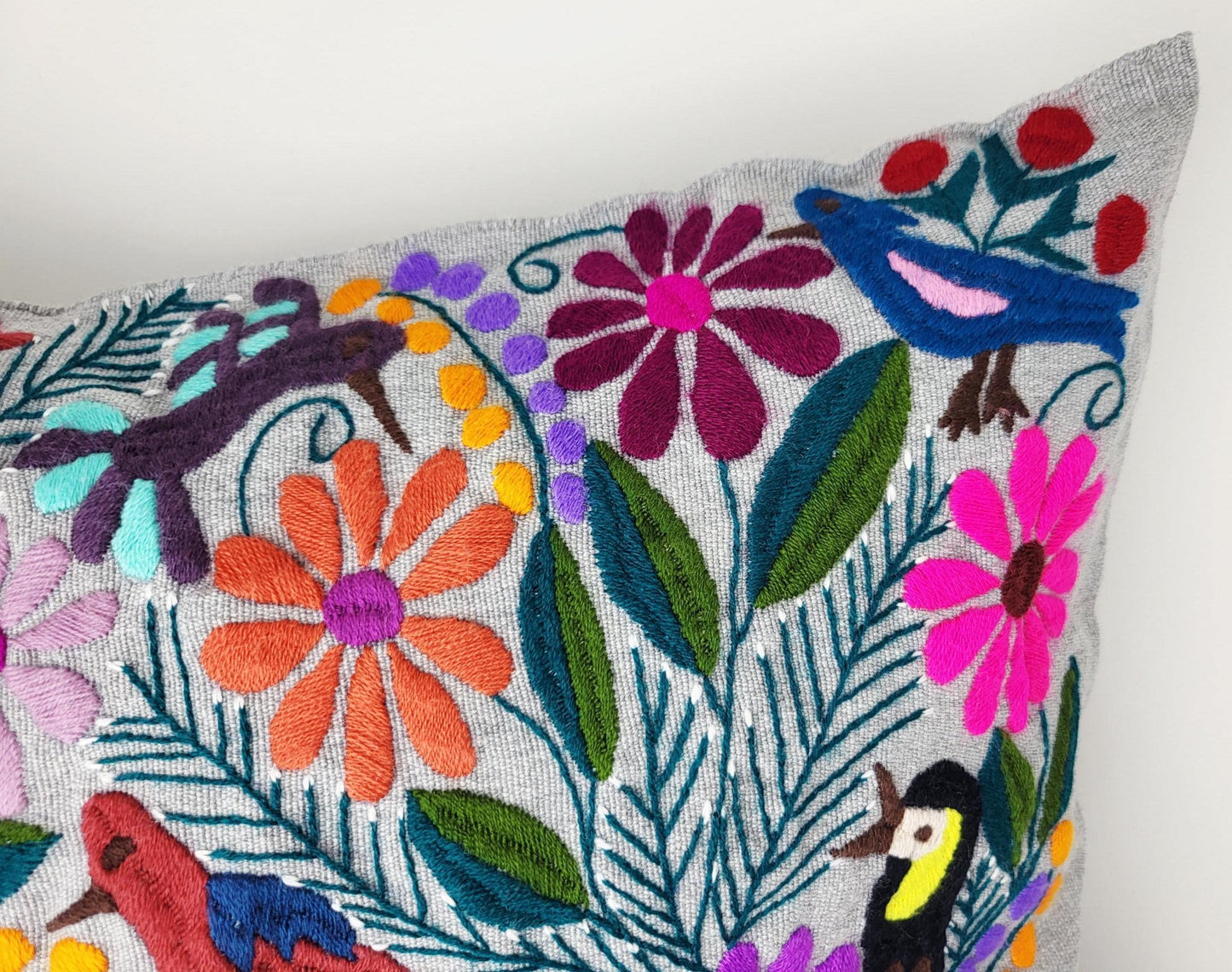 Mexikanischer handgemachter Kissenbezug, Tier und Pflanzen Stickmuster, Boho Kissenhülle