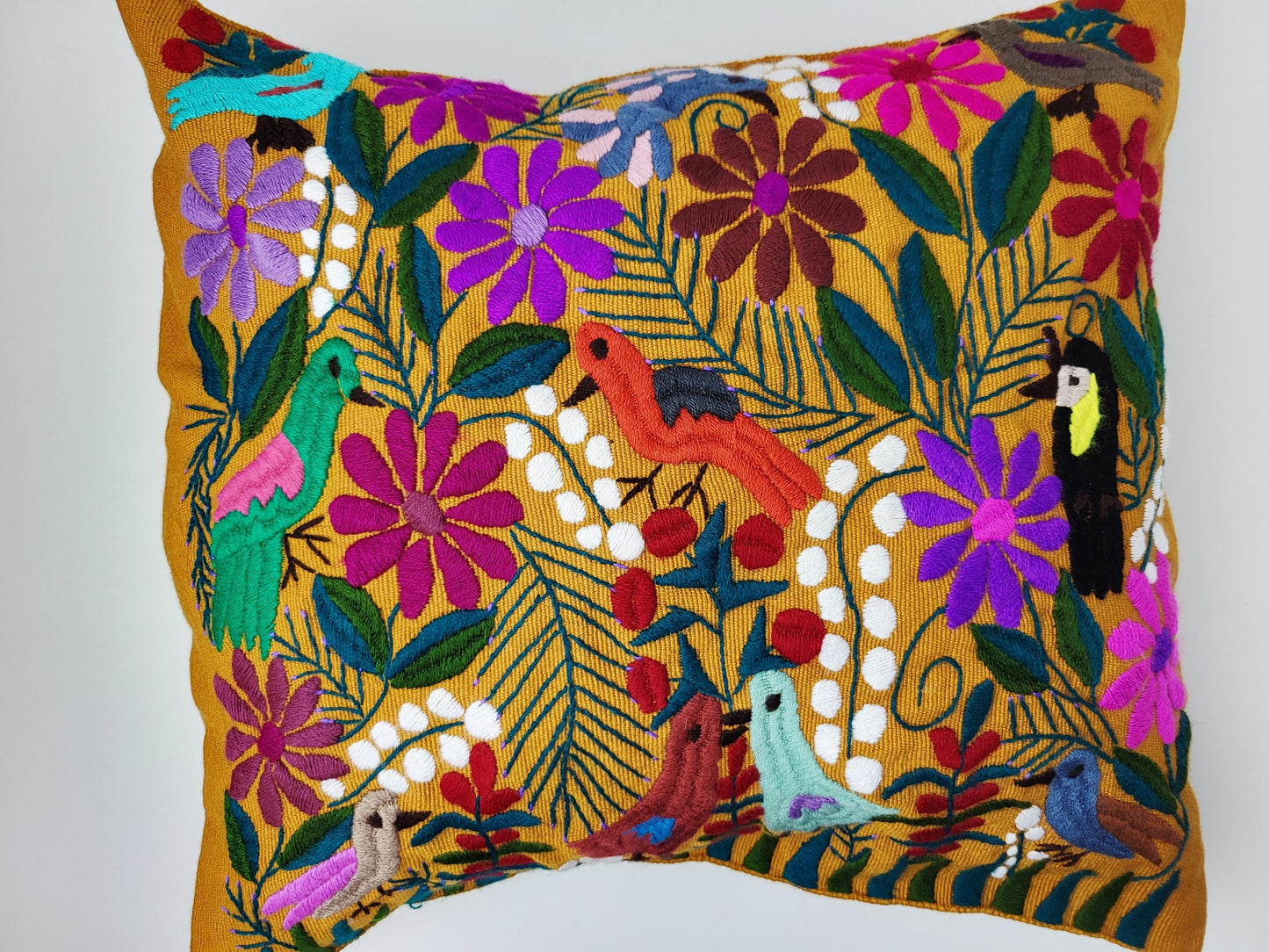 Mexikanischer handbestickter traditioneller Kissenbezug, Dekokissen mit Tiermuster, mexikanisches buntes Dekor