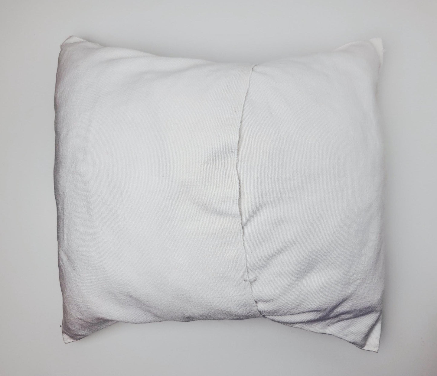 Kissen mit Tiermuster, handbestickt und gewebt in Mexiko von Indigenen Frauen