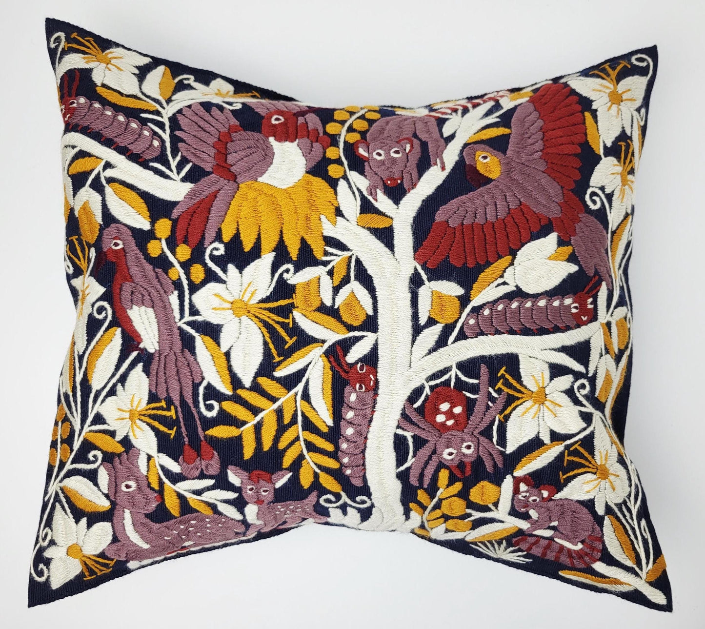 Handbestickter Kissenbezug Mexiko | Bunte Tiermuster | Fairtrade Dekokissen Chiapas | Unikat Maya Textilkunst | Boho Ethno Deko