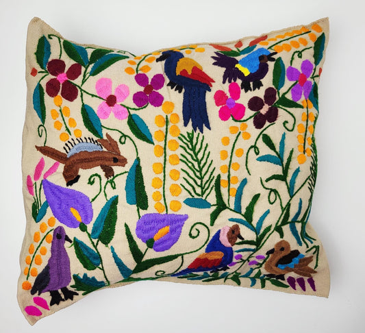 Mexikanischer handbestickter Kissenbezug mit Tiermuster