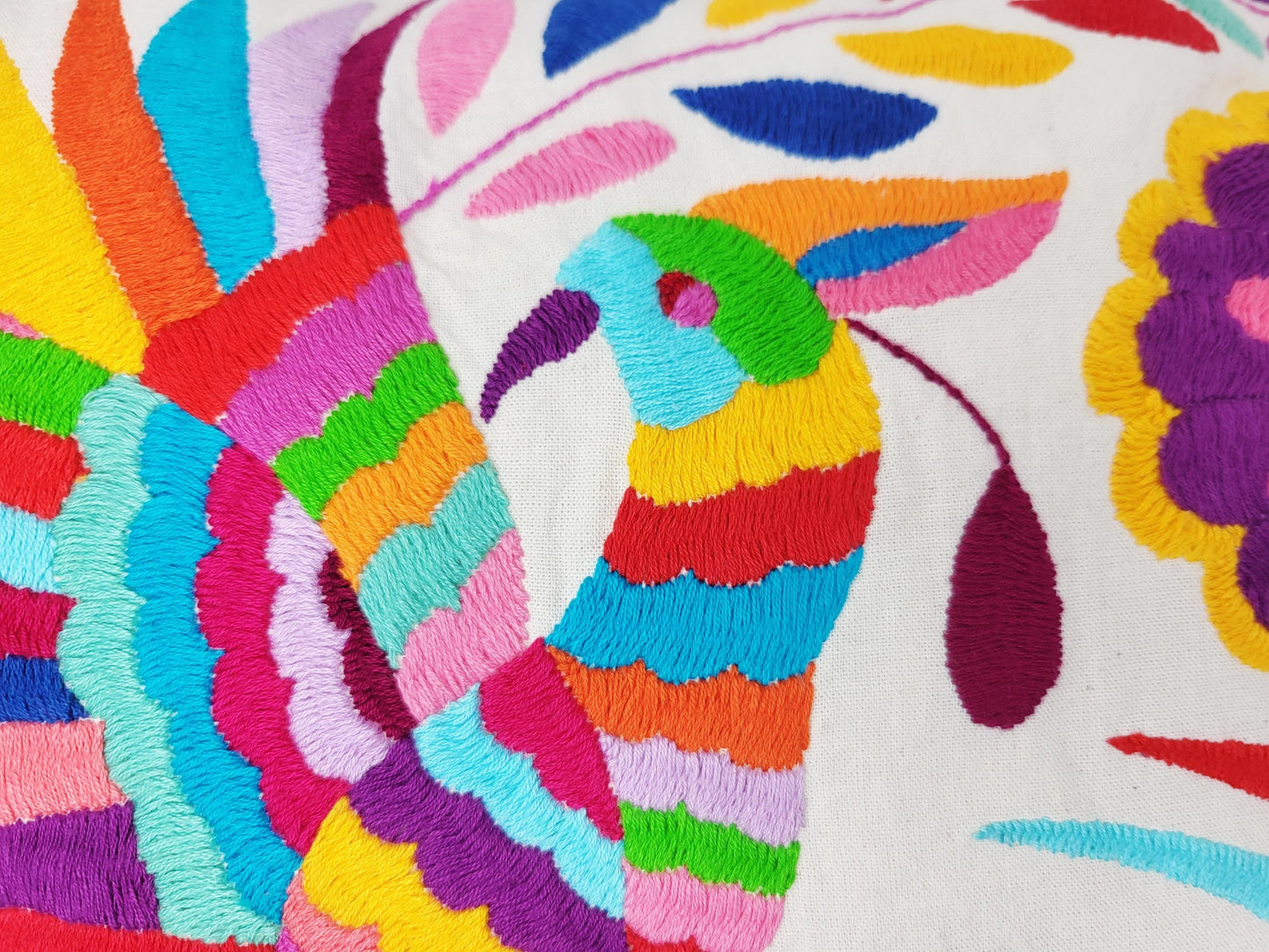 Original Otomi Kissenbezug, handbestickt in Mexiko, mexikanische Kissenhülle