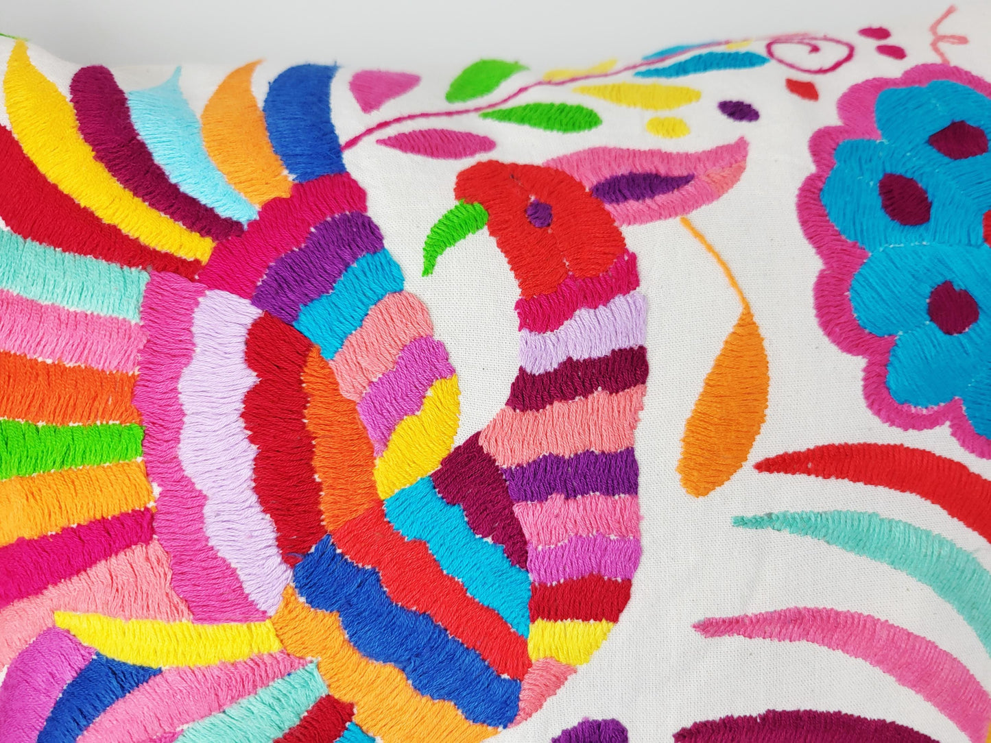 Original Otomi Kissenbezug, handbestickt in Mexiko, mexikanische Kissenhülle