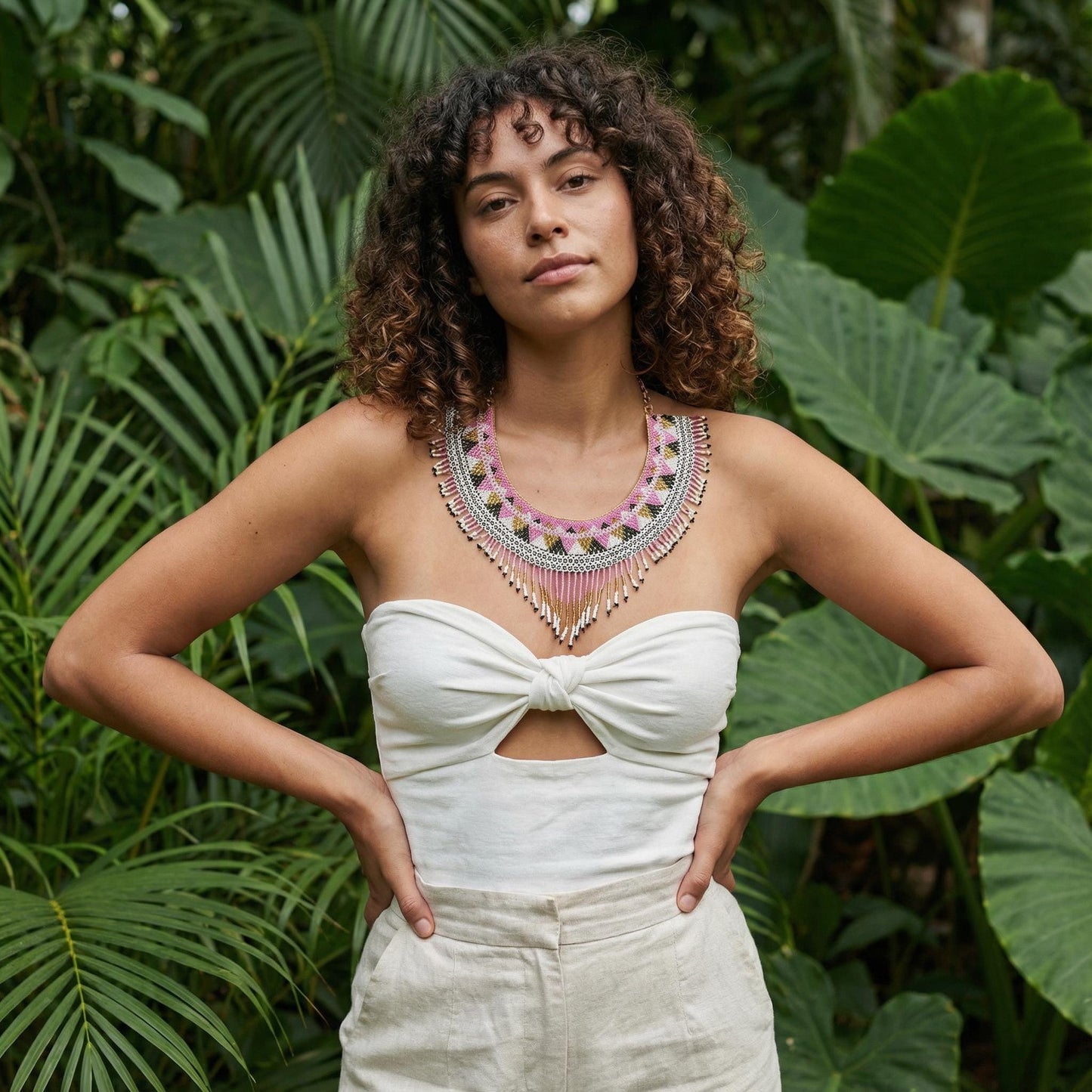 mexikanische Perlenkette, Perlenschmuck aus Chiapas Mexiko, bunte Ketten hergestellt von Indigenen Frauen
