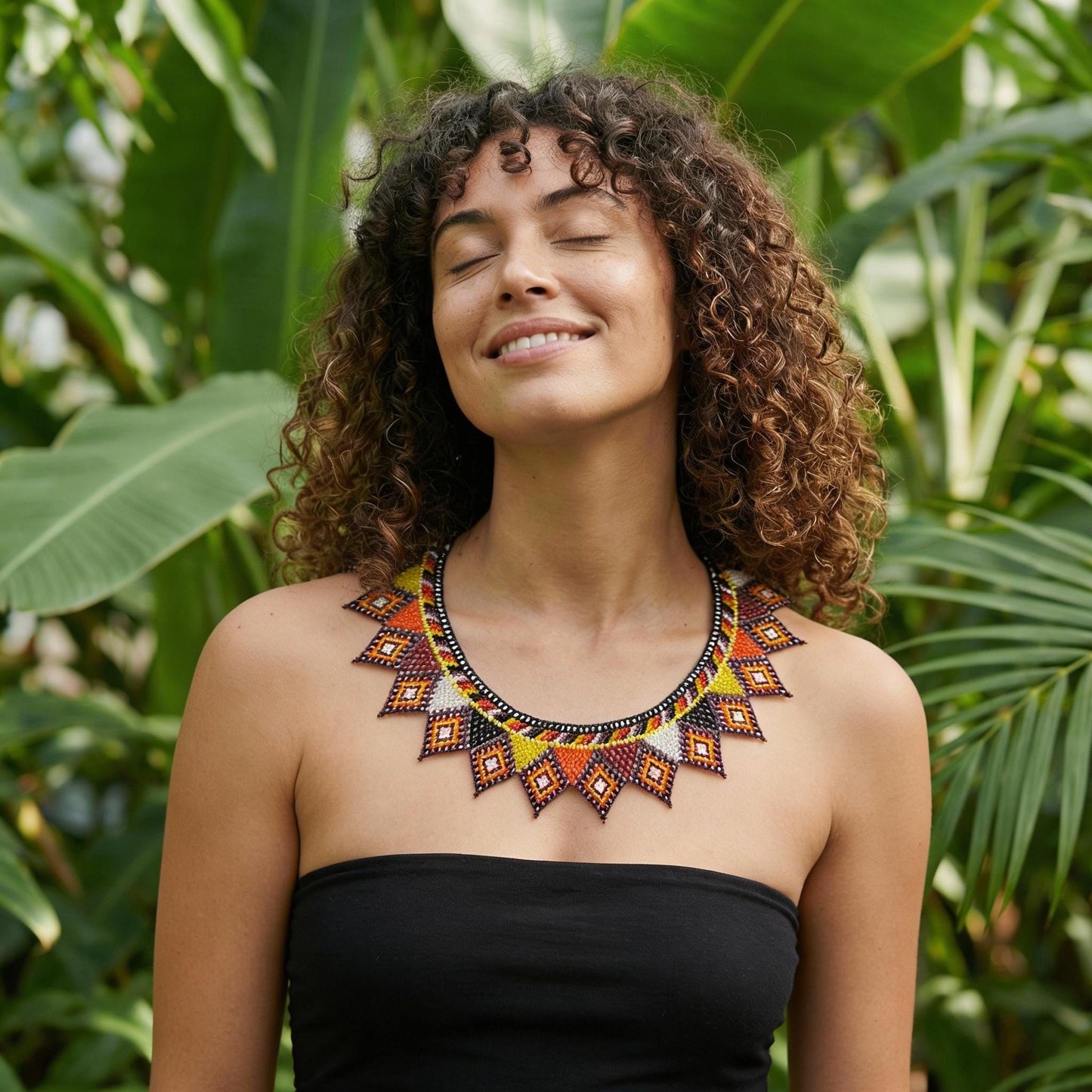 mexikanische Perlenschmuck, Perlenkette aus Chiapas Mexiko, bunte Ketten hergestellt von Indigenen Frauen