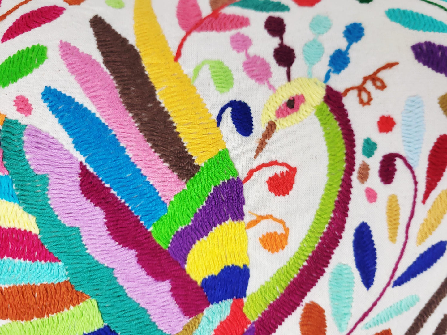 Original Otomi-Kissen – handgefertigt in den Bergen Hidalgos von Indigenen Einwohnern