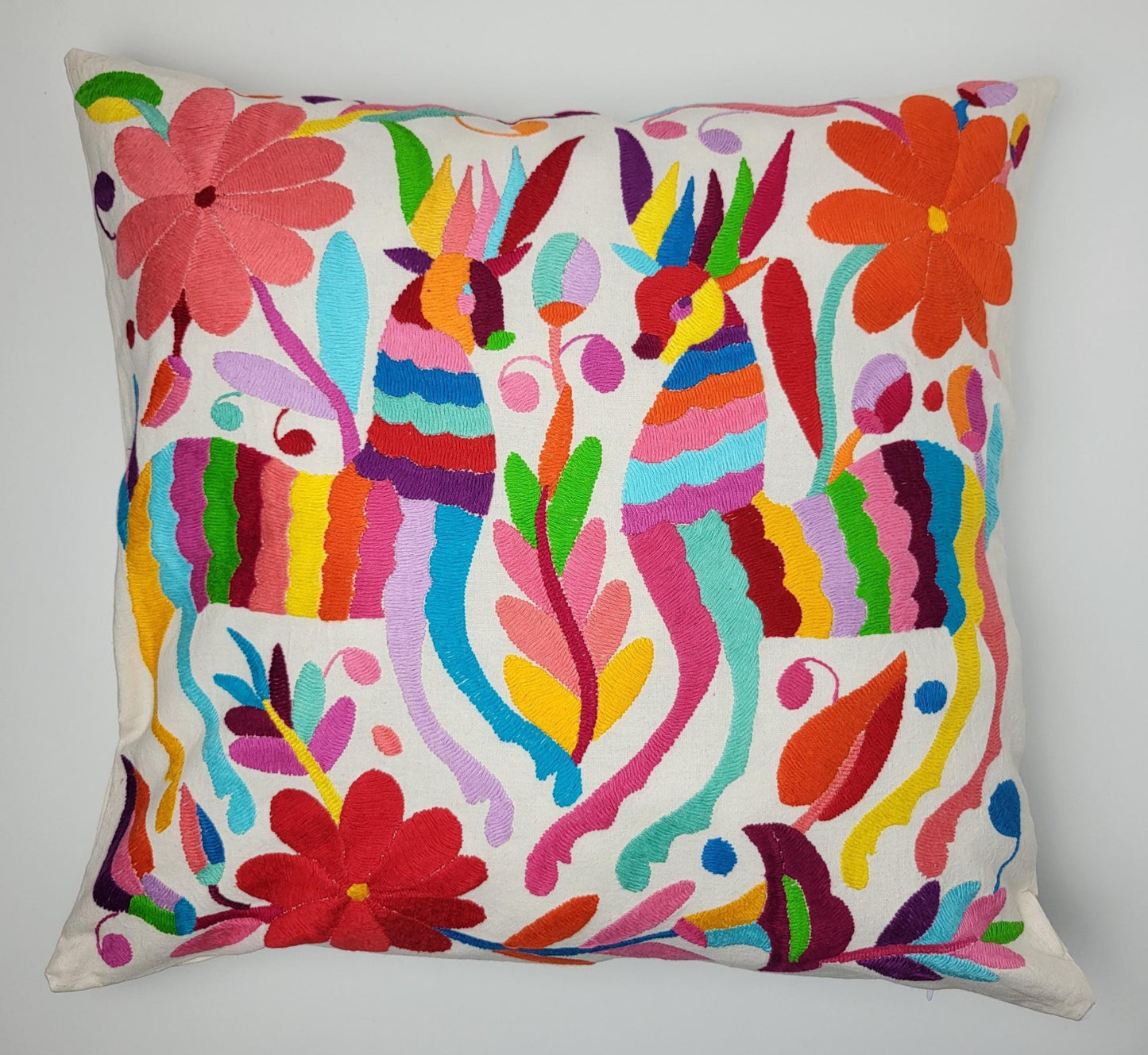 Mexikanischer handbestickter Kissenbezug aus Tenango de Doria Hidalgo, Otomi Kissen