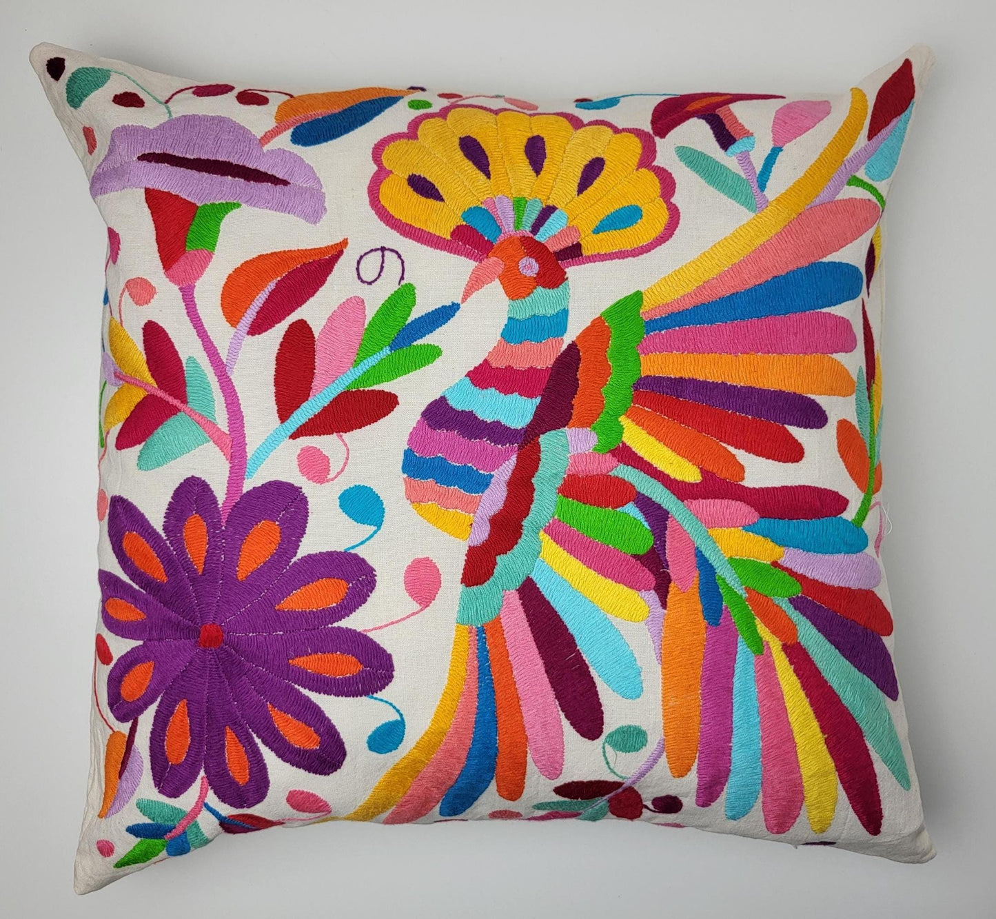 Mexikanischer handbestickter Kissenbezug aus Tenango de Doria Hidalgo, Otomi Kissen