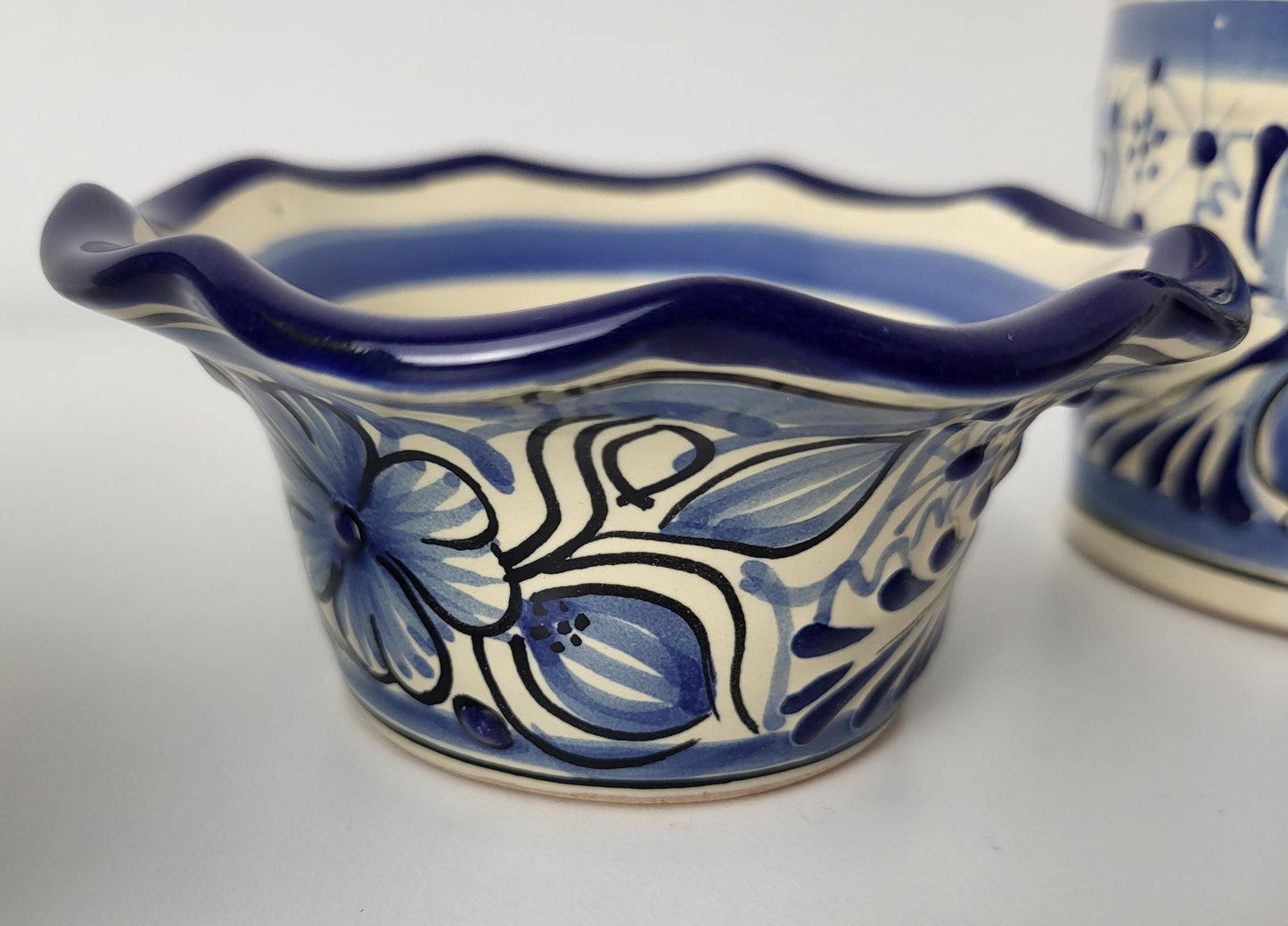 Mexikanisches Talavera Geschirrset Blau-Weiß – 6-teilig, Handgemalt | Teller, Schalen, Becher | Puebla Stil