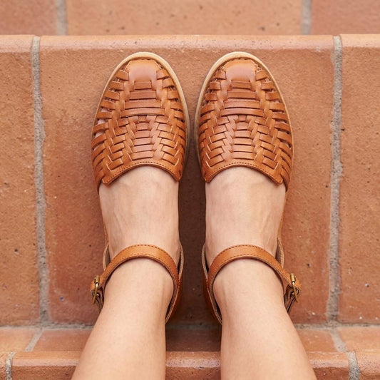 Mexikanische Huarache Sandale Natur/Tan Damen – handgewebtes Leder, geschlossene Spitze mit Riemchen, Boho Sommersandale