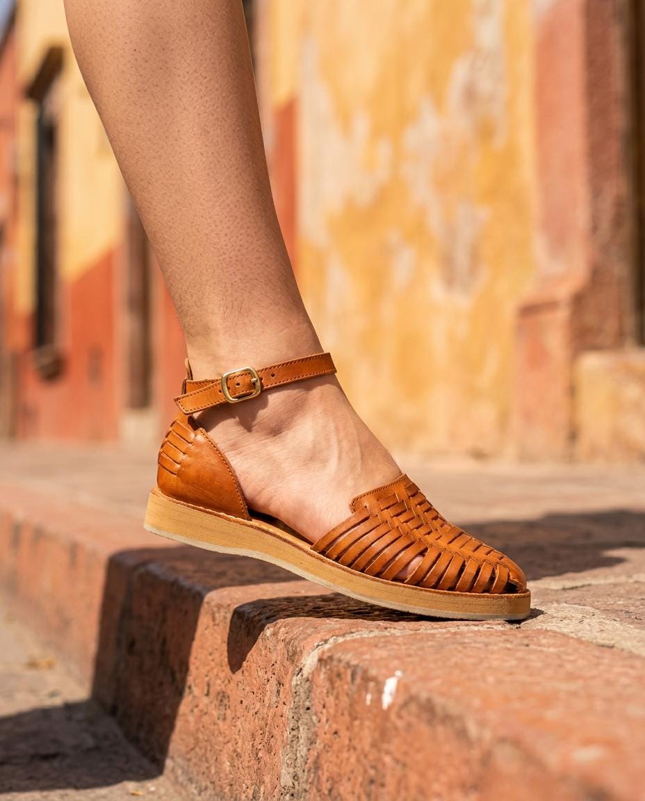 Mexikanische Huarache Sandale Natur/Tan Damen – geschlossene Spitze, handgemacht in Mexiko