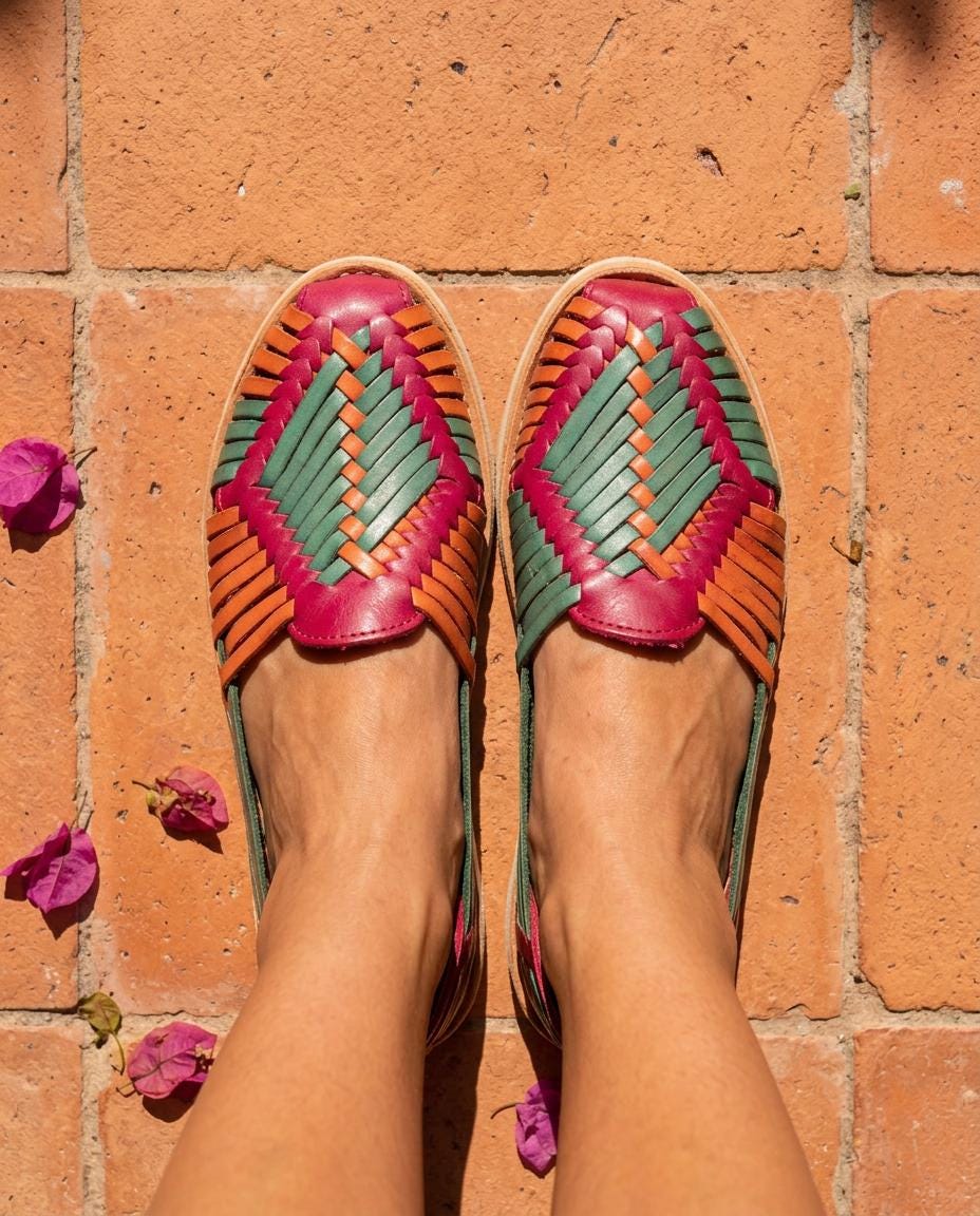 Bunte mexikanische Huarache Damen – handgewebter Leder-Slipper in Pink, Grün & Orange, Boho Sommerschuh
